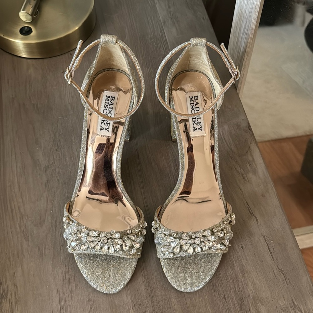 NEW* Badgley Mischka Heels